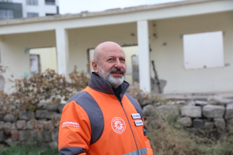 BAŞKAN ÇOLAKBAYRAKDAR; “YAKUT’A VATANDAŞIN YAŞAMAKTAN KEYİF ALACAĞI BÜYÜK BİR PARK KAZANDIRACAĞIZ”