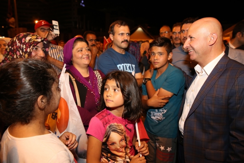 ÇOLAKBAYRAKDARDAN YENİ KOCASİNAN İÇİN İHTİŞAMLI TEMEL ATMA TÖRENİ