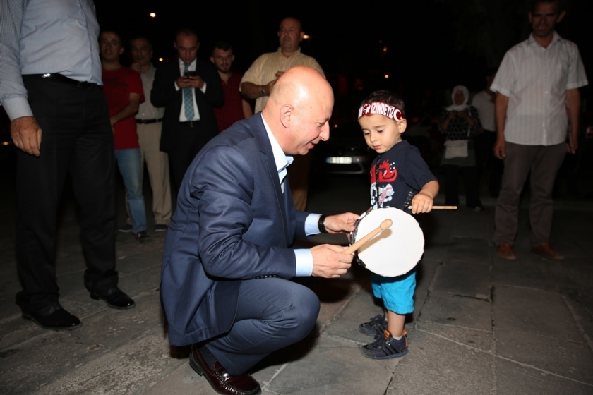 ÇOLAKBAYRAKDARDAN YENİ KOCASİNAN İÇİN İHTİŞAMLI TEMEL ATMA TÖRENİ