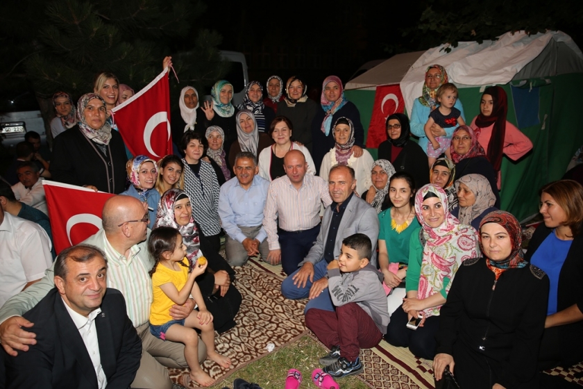 BAŞKAN ÇOLAKBAYRAKDAR “MİLLİ BİRLİK VE BERABERLİK PEKİŞTİ”