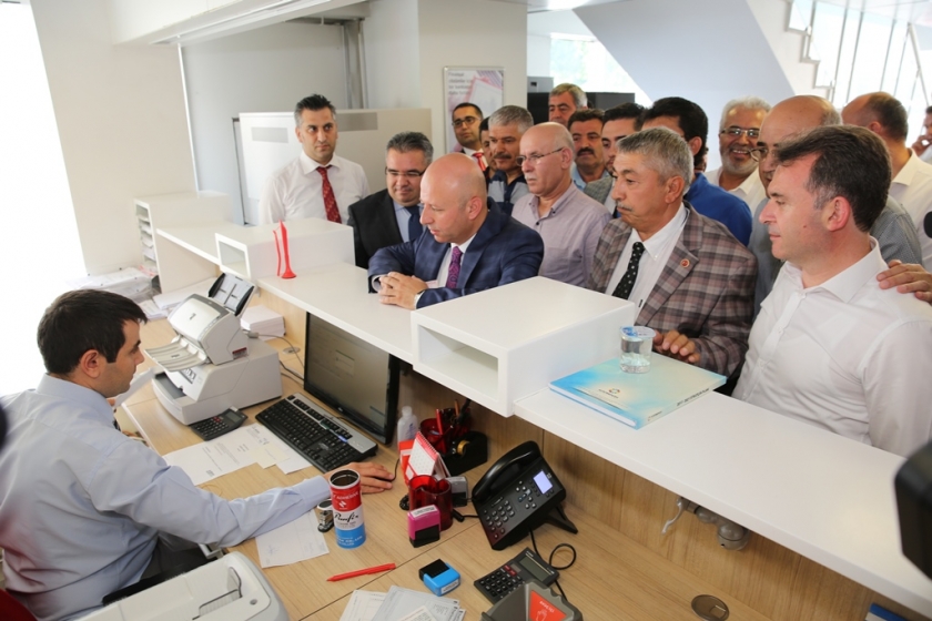 ÖRNEK BİRLİKTELİK SERGİLEYEN KOCASİNAN MECLİSİ’NDEN , 15 TEMMUZ ŞEHİTLERİNE VEFA
