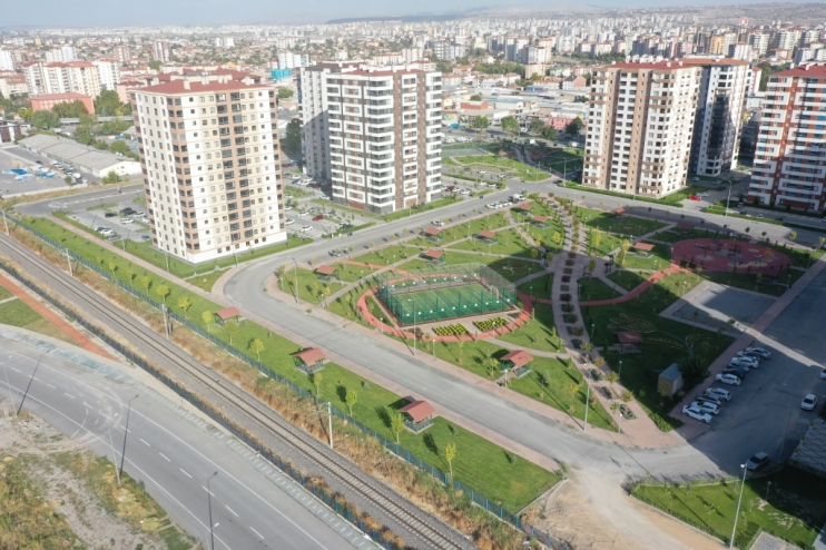 BAŞKAN ÇOLAKBAYRAKDAR; “YEŞİL ALANDA DA REKOR ÜSTÜNE REKOR KIRIYORUZ”
