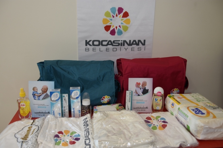 KOCASİNAN’DA 1 YILDA 3 BİN 185 AİLEYE ‘HOŞ GELDİN BEBEK’ HEDİYESİ