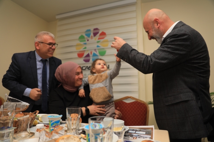 BAŞKAN ÇOLAKBAYRAKDAR; “HER ZAMAN ENGELLİLERİN YANINDAYIZ”