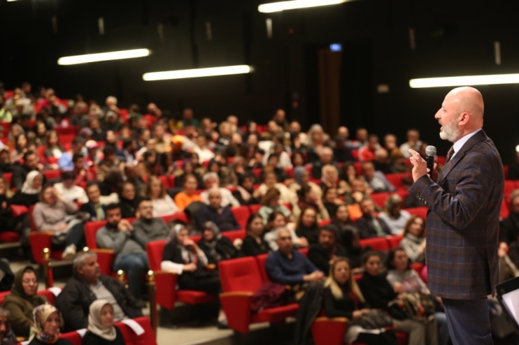 KOCASİNAN’DA TÜRK SANAT MÜZİĞİ ZİYAFETİ YAŞANDI