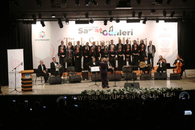 KOCASİNAN’DA TÜRK SANAT MÜZİĞİ ZİYAFETİ YAŞANDI