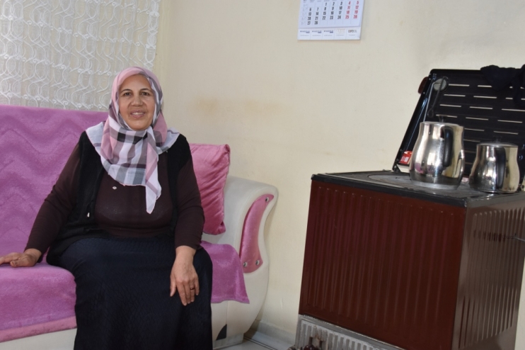 SEYRANİ SAKİNLERİ, ESKİYE ÖZLEM OLSA DA KAVUŞACAKLARI EVİN HEYECANINI YAŞIYOR