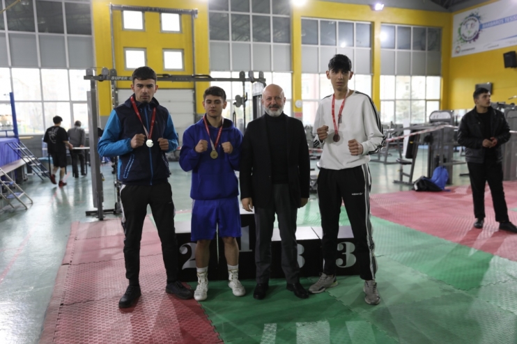 BAŞKAN ÇOLAKBAYRAKDAR; “ŞAMPİYON SPORCULAR YETİŞTİRİYORUZ”