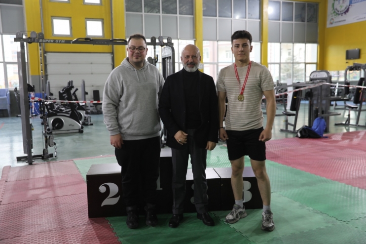 BAŞKAN ÇOLAKBAYRAKDAR; “ŞAMPİYON SPORCULAR YETİŞTİRİYORUZ”