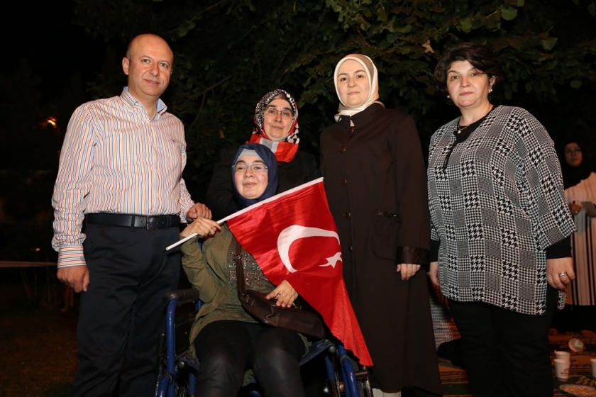 ÇOLAKBAYRAKDAR “NÖBETİMİZİ, MUHTEŞEM KALABALIKLA TAÇLANDIRALIM”