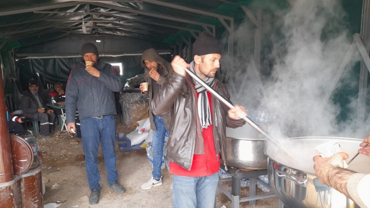BAŞKAN ÇOLAKBAYRAKDAR, “104 PERSOELİMİZ VE 41 ARACIMIZLA DEPREM BÖLGELERİNDEYİZ”