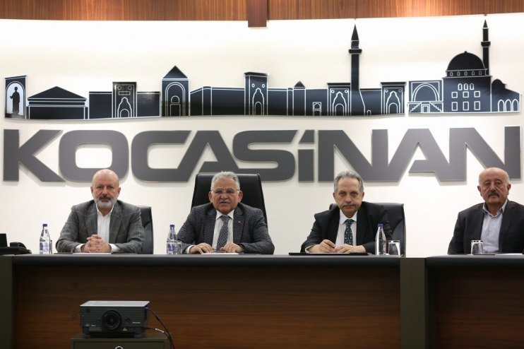 BAŞKAN ÇOLAKBAYRAKDAR; “ÇÖZÜM MERKEZİ, 7/24 SAAT ÇALIŞARAK, YARALARI SARIYOR”