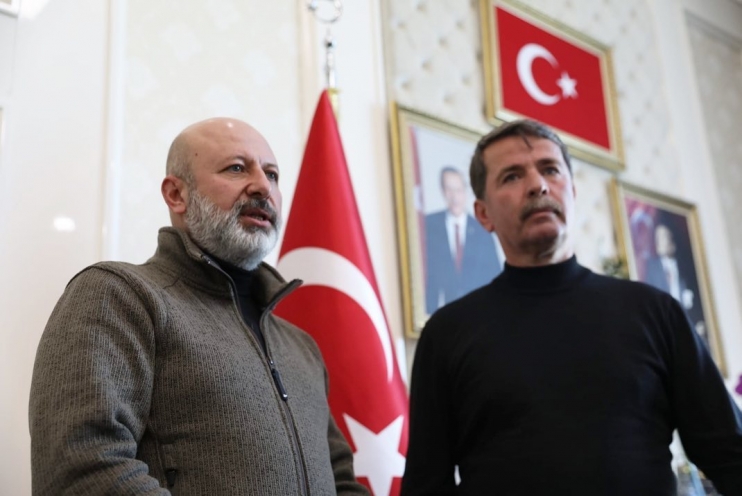 BAŞKAN ÇOLAKBAYRAKDAR, BU SEFERDE MECLİS ÜYELERİYLE DEPREM BÖLGESİNDE