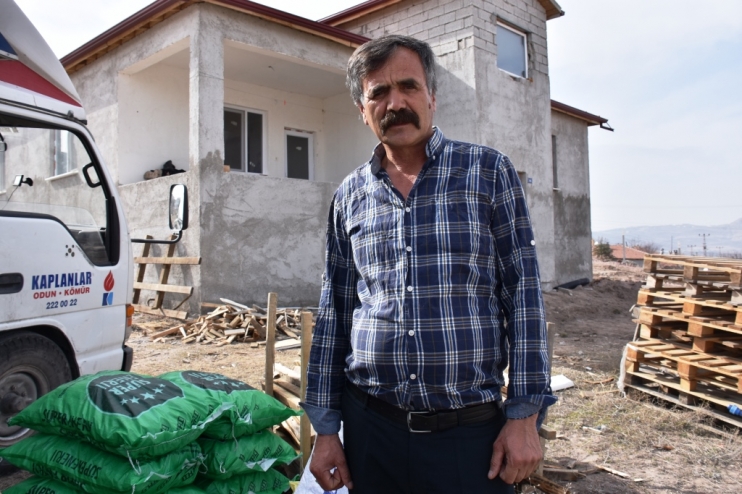 BAŞKAN ÇOLAKBAYRAKDAR; “DEPREMZEDE KARDEŞLERİMİZİN HER ZAMAN YANINDAYIZ”