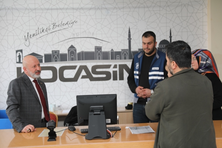 BAŞKAN ÇOLAKBAYRAKDAR; “DUALARIMIZ VE YÜREĞİMİZ, DEPREMZEDE KARDEŞLERİMİZLE”