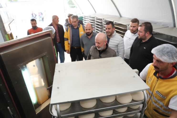 BAŞKAN ÇOLAKBAYRAKDAR, ‘KARDEŞ BELEDİYE’ TÜRKOĞLU’NDA GÖNÜLLERE DOKUNUYOR