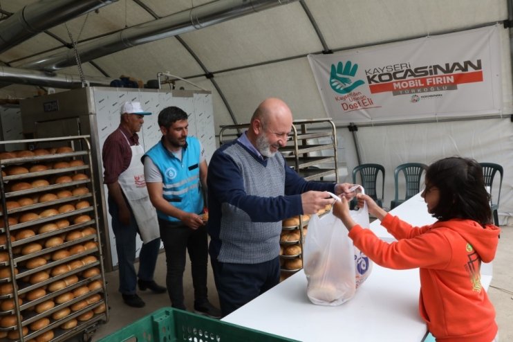 BAŞKAN ÇOLAKBAYRAKDAR’A MOBİL FIRIN TEŞEKKÜRÜ
