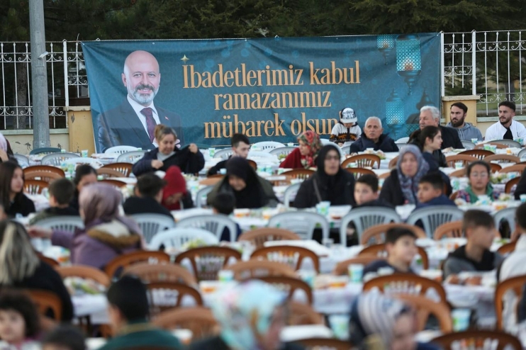 KOCASİNAN’NIN İFTARINA, 4 BİN 500 KİŞİ KATILDI