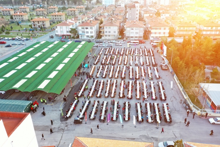 KOCASİNAN’NIN İFTARINA, 4 BİN 500 KİŞİ KATILDI