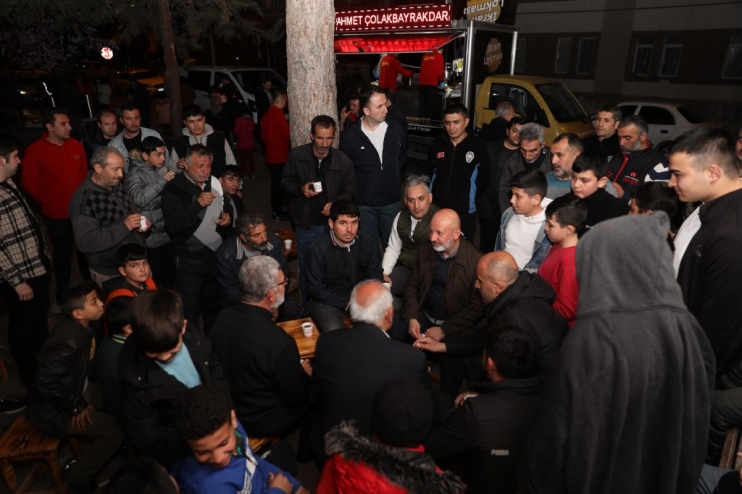 BAŞKAN ÇOLAKBAYRAKDAR, RAMAZANIN BEREKETİNİ VATANDAŞLARLA PAYLAŞIYOR