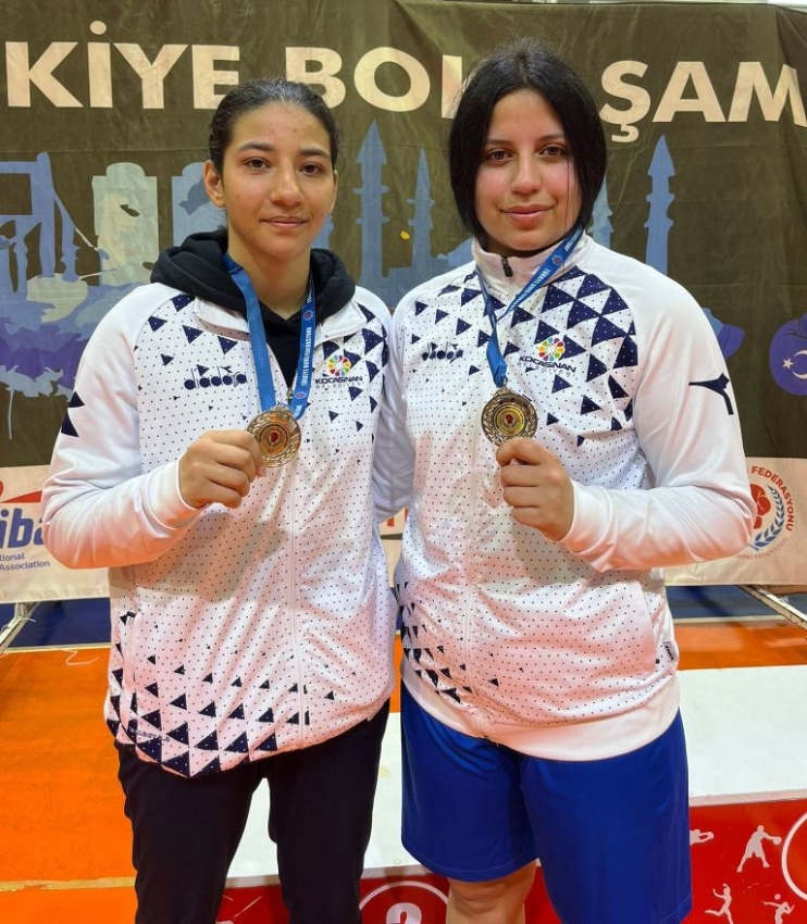 KOCASİNAN’IN BOKS SPORCULARI TÜRKMEN VE TAYYAR, TÜRKİYE İKİNCİSİ OLDU