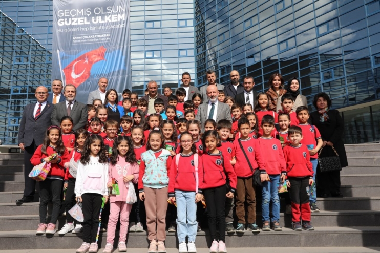 BAŞKAN ÇOLAKBAYRAKDAR’DAN ÇOCUKLARA AKIL VE ZEKA OYUNLARI MÜJDESİ