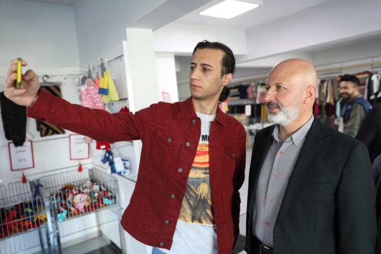 BAŞKAN ÇOLAKBAYRAKDAR; “UZATMADIK EL, DOKUNMADIK GÖNÜL KALMAYACAK”