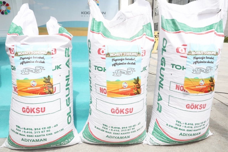 KOCASİNAN BELEDİYESİ, ÇİFTÇİYE BEYAZ SERTİFİKALI 15 TON TOHUM DAĞITTI
