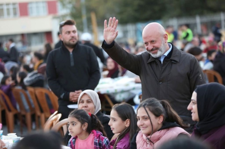 KOCASİNAN, RAMAZAN AYI’NDA ON BİNLERCE VATANDAŞIN GÖNLÜNE DOKUNDU