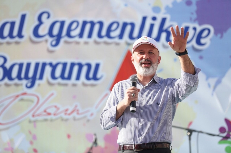 BAŞKAN ÇOLAKBAYRAKDAR; “TÜM DÜNYA ÇOCUKLARININ BAYRAMI KUTLU OLSUN”