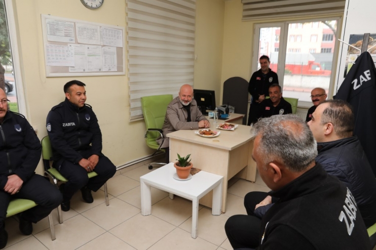 BAŞKAN ÇOLAKBAYRAKDAR, MESAİ ARKADAŞLARINA; “HER BİRİNİZ İSİMSİZ KAHRAMANLARSINIZ”DEDİ.