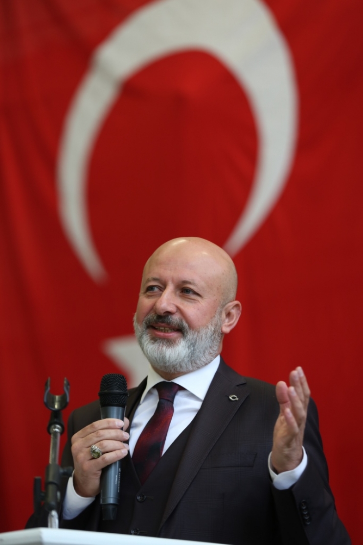 BAŞKAN ÇOLAKBAYRAKDAR, MESAİ ARKADAŞLARINA; “HER BİRİNİZ İSİMSİZ KAHRAMANLARSINIZ”DEDİ.