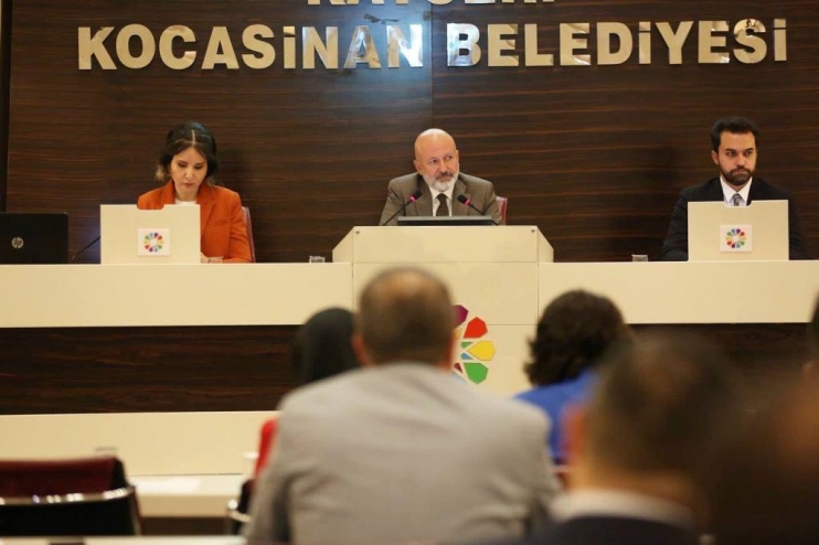 BAŞKAN ÇOLAKBAYRAKDAR, 45 YILLIK TAPU SORUNUNU ÇÖZÜME KAVUŞTURUYOR