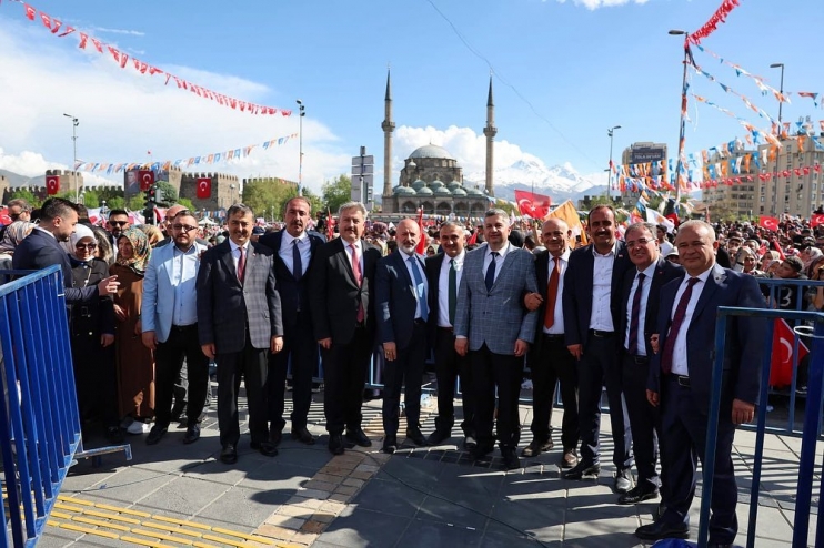 BAŞKAN ÇOLAKBAYRAKDAR; “TEŞEKKÜRLER KAYSERİ”