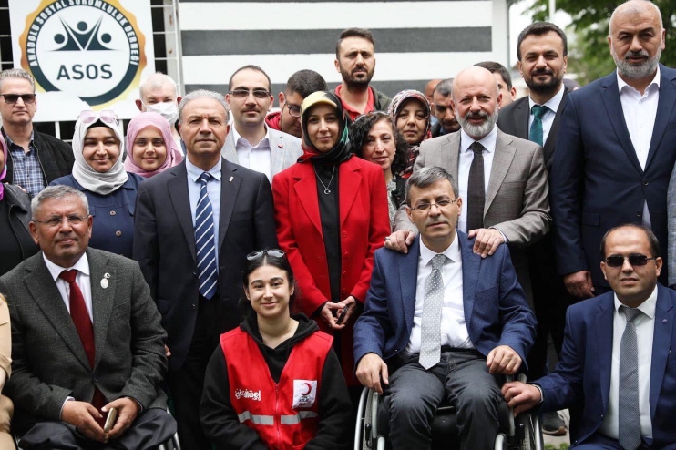 BAŞKAN ÇOLAKBAYRAKDAR, ENGELLİLER HAFTASINDA GÖNÜLLERE DOKUNDU