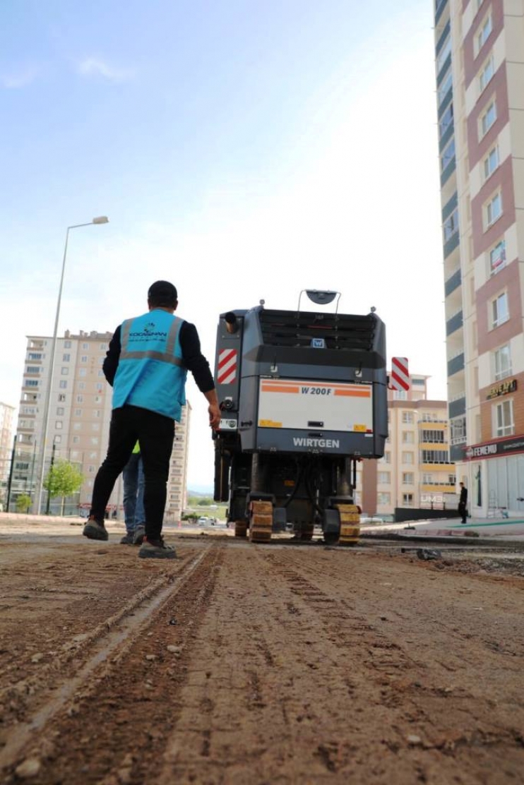 BAŞKAN ÇOLAKBAYRAKDAR; “BU YAZ DÖNEMİNDE DE ASFALTLANMADIK YER KALMAYACAK”