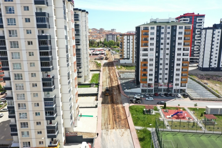 BAŞKAN ÇOLAKBAYRAKDAR; “BU YAZ DÖNEMİNDE DE ASFALTLANMADIK YER KALMAYACAK”