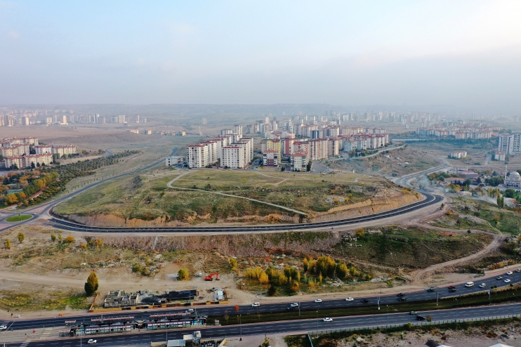 BAŞKAN ÇOLAKBAYRAKDAR; “KENTSEL DÖNÜŞÜMLE ŞEHRİN GELECEĞİNİ GARANTİYE ALIYORUZ”