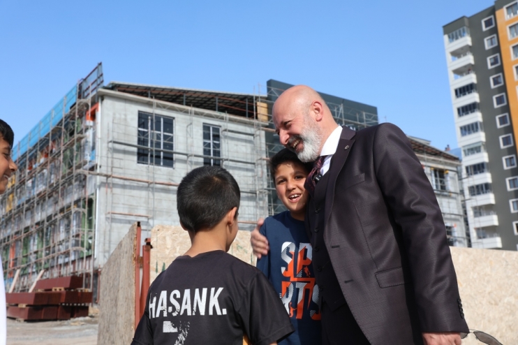 BAŞKAN ÇOLAKBAYRAKDAR;  “EN BÜYÜK TESİS, 7’DEN 70’E HERKESE HİZMET VERECEK”