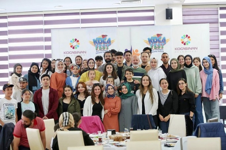 BAŞKAN ÇOLAKBAYRAKDAR; “KENDİNİ İSPATLAYAN KOCAFEST, SENEYE BAMBAŞKA OLACAK”