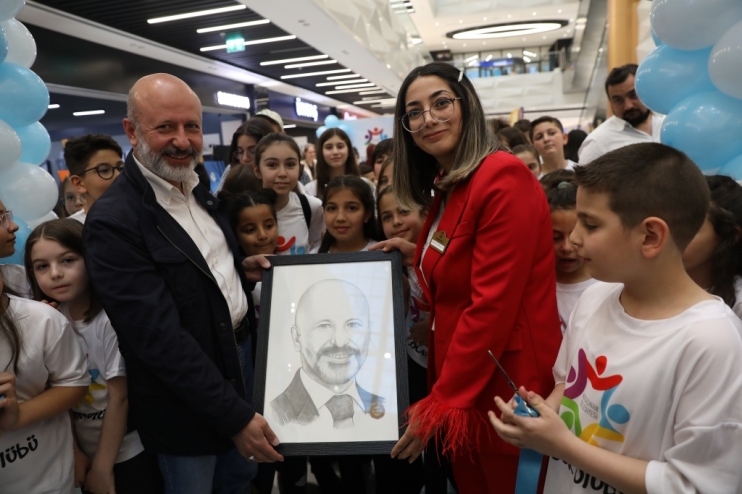 BAŞKAN ÇOLAKBAYRAKDAR; “HER ALANDA GENÇLERİMİZİN VE EVLATLARIMIZIN YANINDAYIZ”