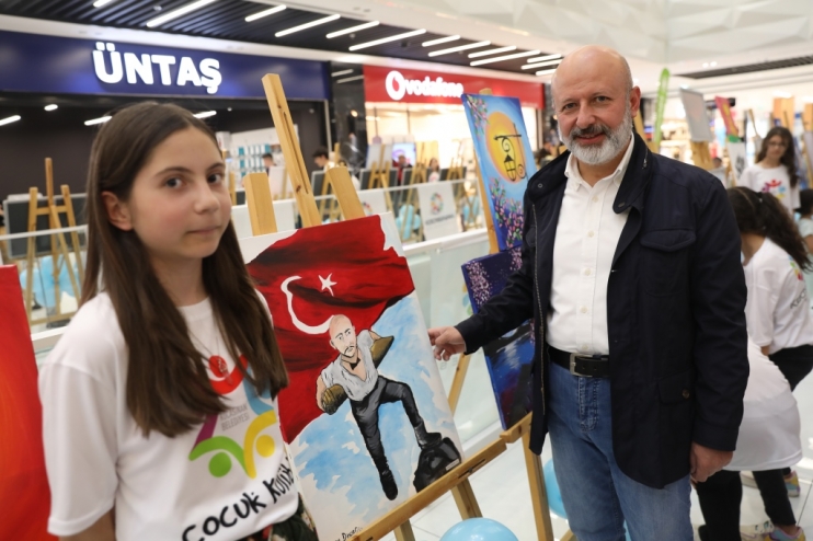 BAŞKAN ÇOLAKBAYRAKDAR; “HER ALANDA GENÇLERİMİZİN VE EVLATLARIMIZIN YANINDAYIZ”
