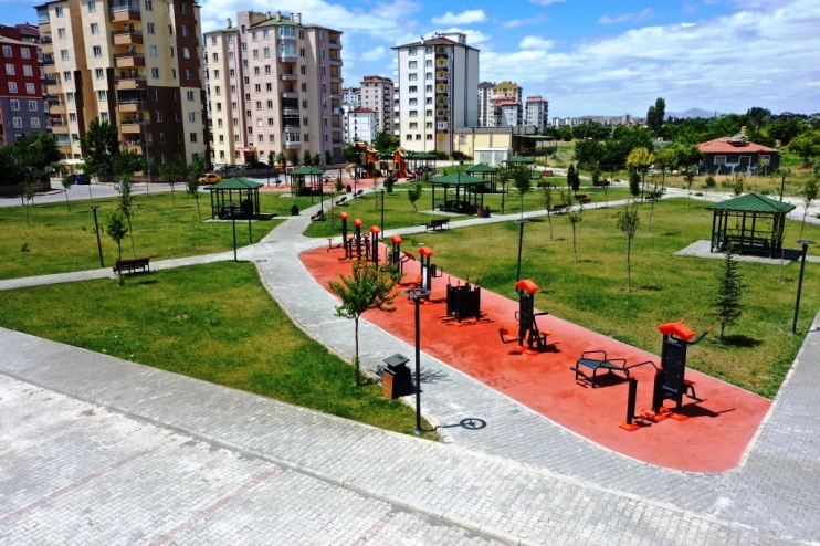 BAŞKAN ÇOLAKBAYRAKDAR; “DAHA GÜZEL ÇEVRE İÇİN YOĞUN GAYRET GÖSTERİYORUZ”