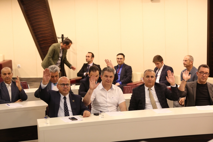 BAŞKAN ÇOLAKBAYRAKDAR; “ENGELLİ KARDEŞLERİMİZİN HAYATLARINI KOLAYLAŞTIRMAK İÇİN ÇALIŞIYORUZ”