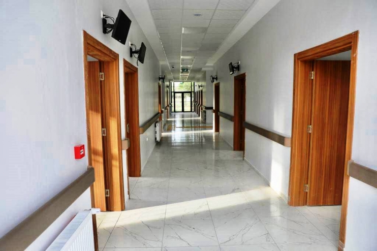 BAŞKAN ÇOLAKBAYRAKDAR’DAN ORUÇREİS’E AİLE SAĞLIK MERKEZİ, PARK VE HALI SAHA
