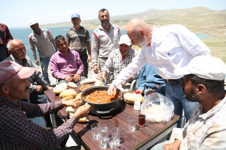 BAŞKAN ÇOLAKBAYRAKDAR; “ULUSAL VE ULUSLARARASI ORGANİZASYONLARA EV SAHİPLİĞİ YAPACAĞIZ”