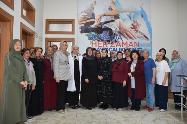 FATMA ÇOLAKBAYRAKDAR; “KOCASİNAN AKADEMİ, ‘KOCAMAN BİR AİLE’”