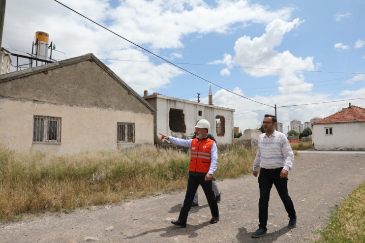 BAŞKAN ÇOLAKBAYRAKDAR; “KAYSERİ’NİN TRAFİĞİNİ RAHATLATACAK YENİ BULVAR KAZANDIRIYORUZ”