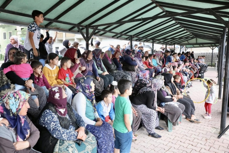 KOCASİNANLI ÇOCUKLAR, SOKAK OYUNLARI ŞENLİĞİYLE MUTLU OLUYOR