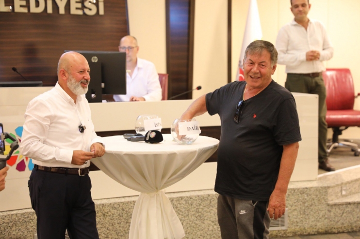 BAŞKAN ÇOLAKBAYRAKDAR; “KOCASİNAN’IN KENTSEL DÖNÜŞÜM PROJELERİ MUTLULUĞA DÖNÜŞÜYOR”